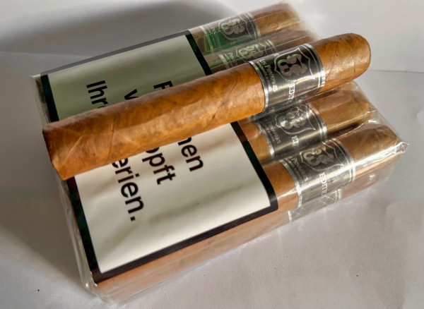 Robusto Gold Bundle of 10